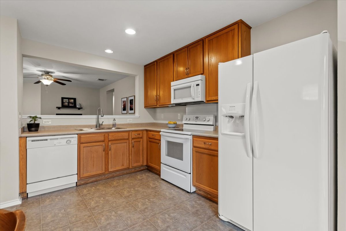8913 Wiley Way Austin, TX 78747 - Photo 9 of 30
