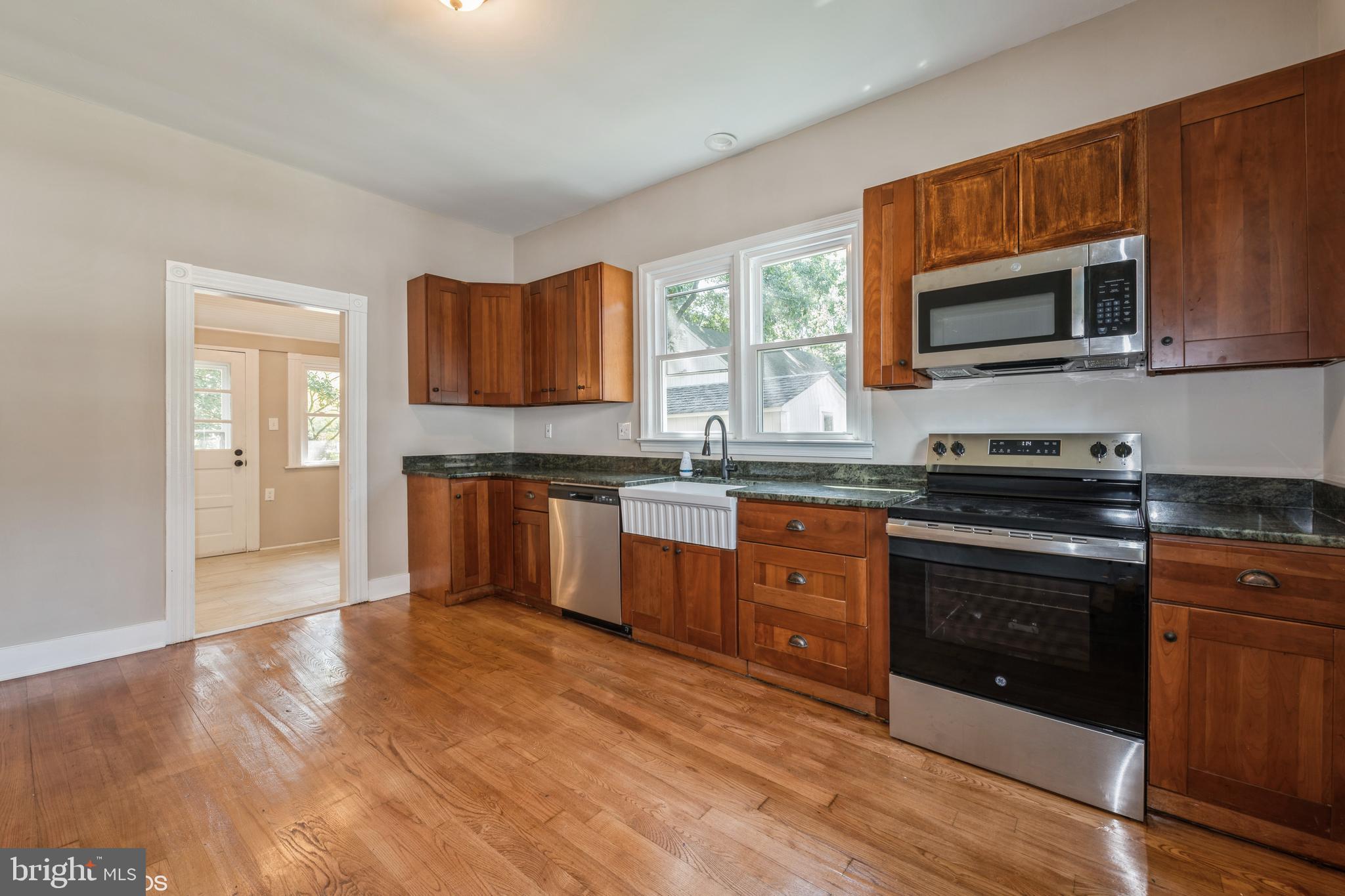 308 South Main Street Hurlock, MD 21643 - Photo 8 of 26 Kitchen