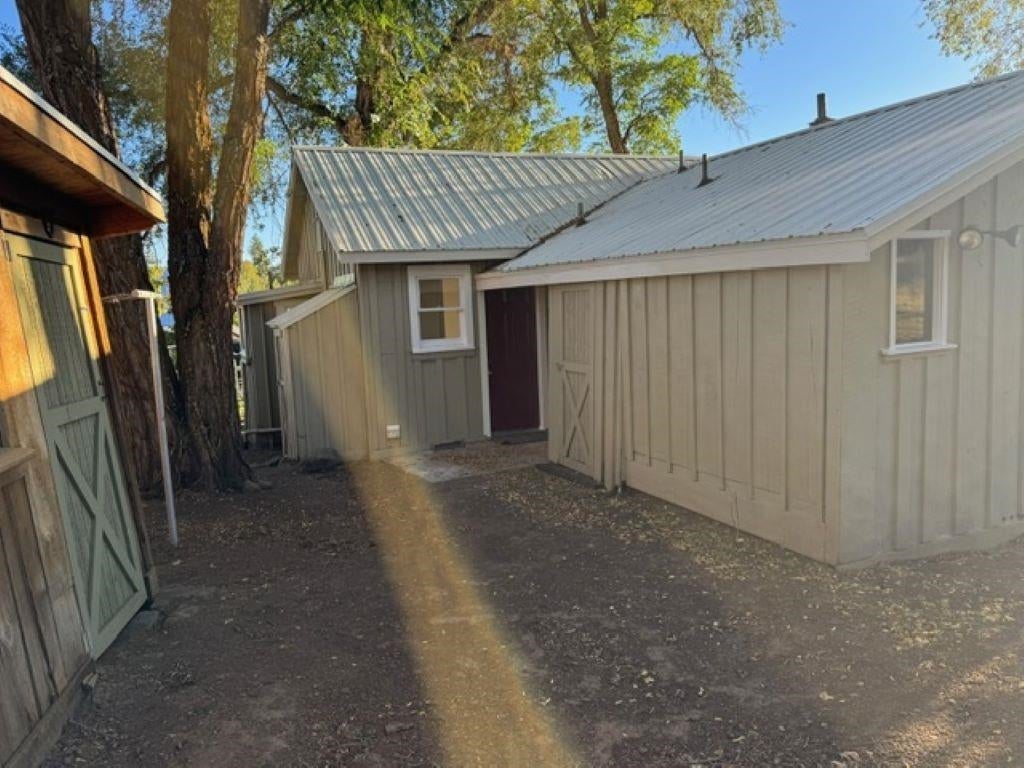 7500 Quartz Valley Road Fort Jones, CA 96032 - Photo 7 of 28 Gallery Image 7
