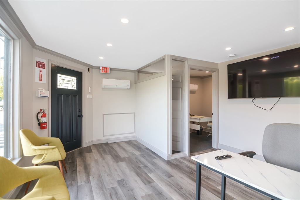 254 North Main Street Natick, MA 01760 - Photo 8 of 28