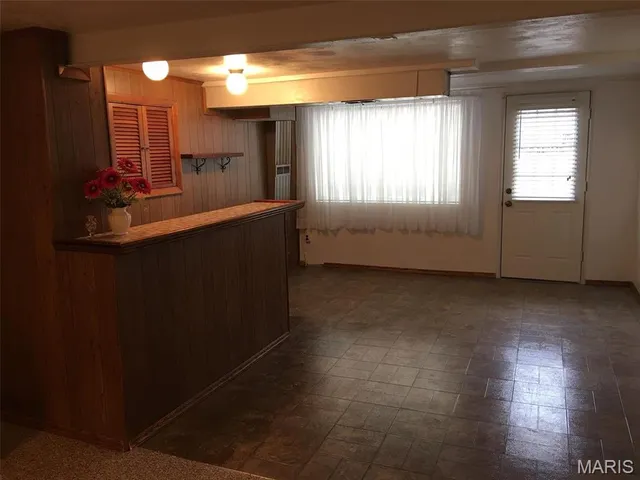 $1,795 | 3015 Copenhagen Drive, St. Louis, MO 63125