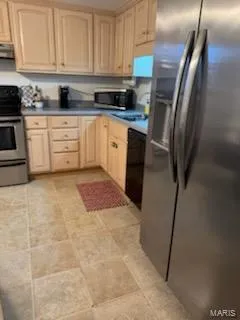 $1,795 | 3015 Copenhagen Drive, St. Louis, MO 63125