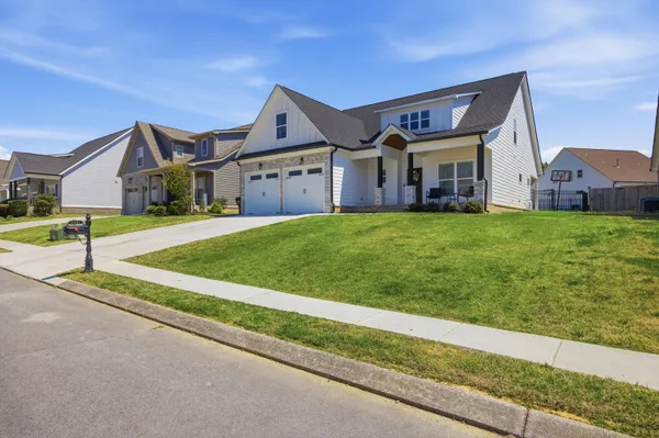 $580,000 | 8921 Silver Maple Drive, Ooltewah, TN 37363