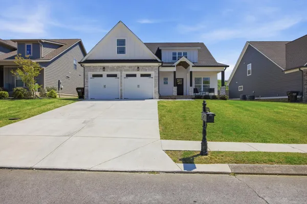 $580,000 | 8921 Silver Maple Drive, Ooltewah, TN 37363