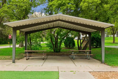 $2,350,000 | 730 Lanewood Lane North, Plymouth, MN 55447