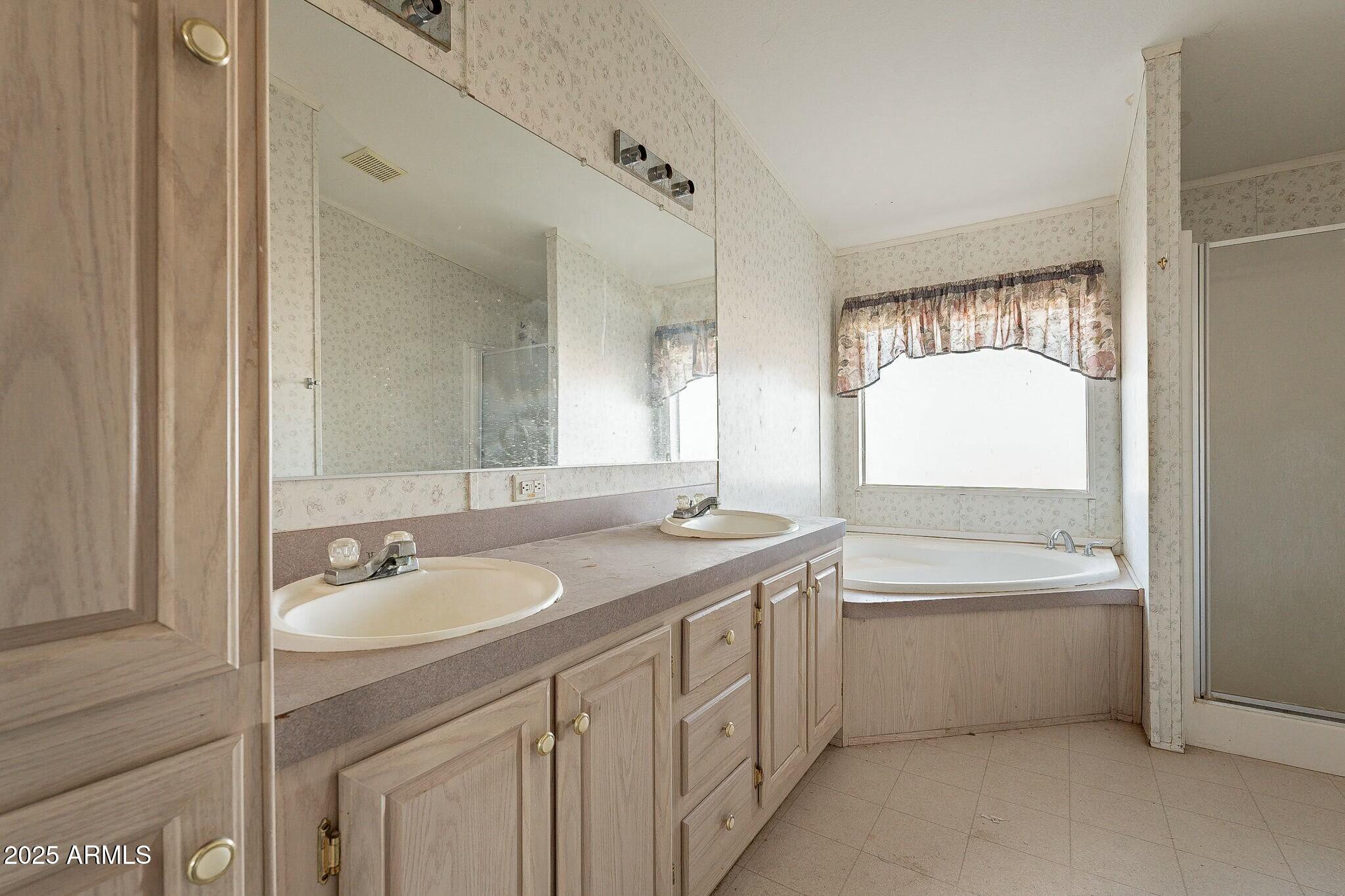 20432 West Carver Road Buckeye, AZ 85326 - Photo 25 of 66 tempImagejfAeaC