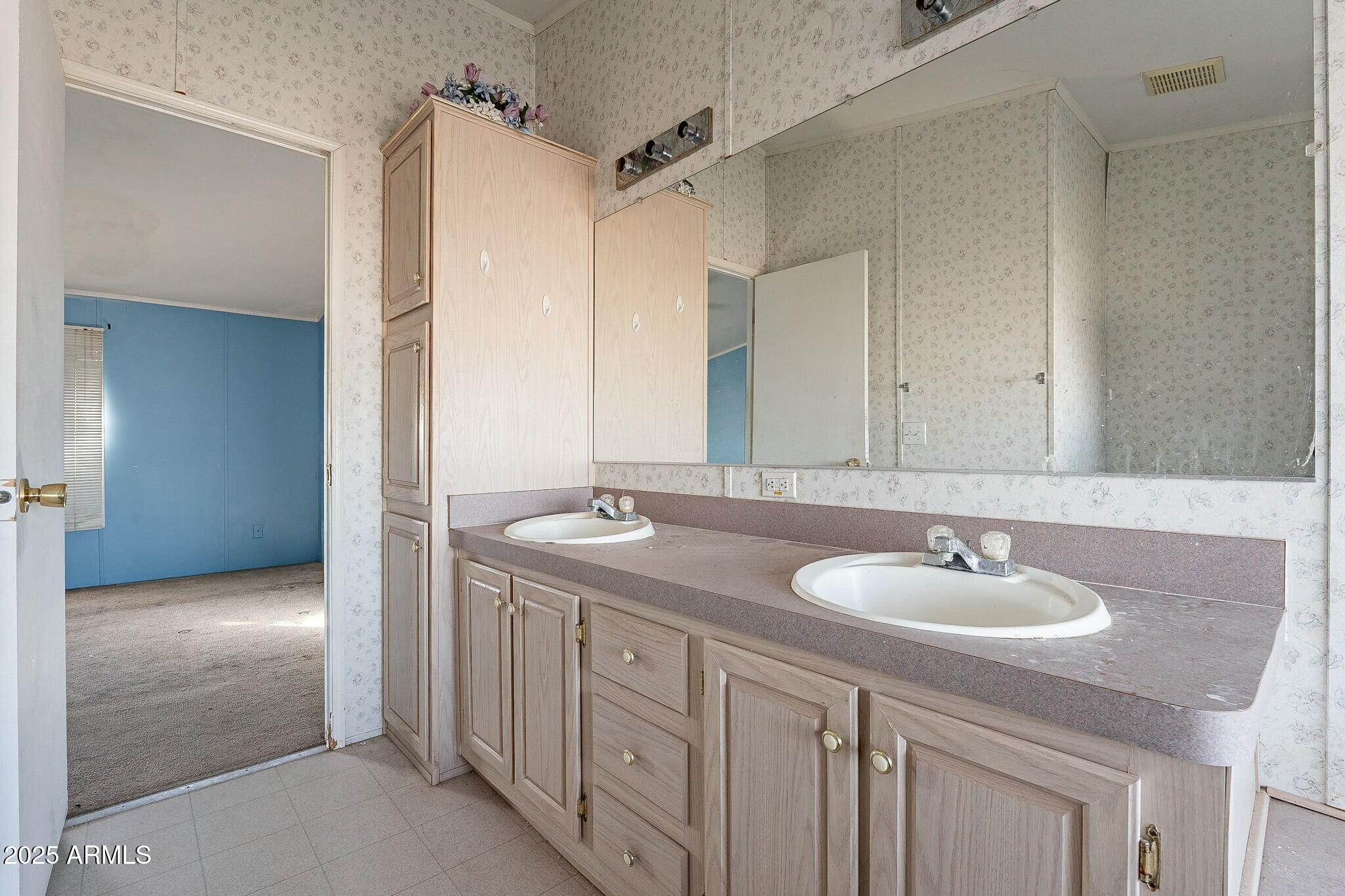 20432 West Carver Road Buckeye, AZ 85326 - Photo 28 of 66 tempImageECQefW