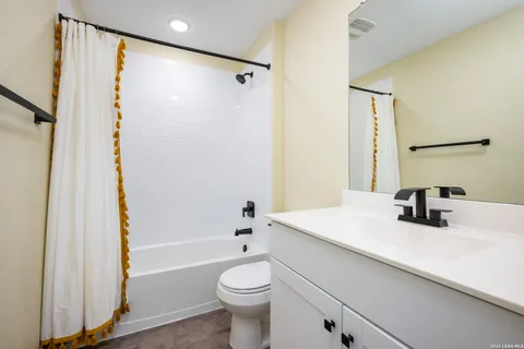 $396,969 | 984 Amble Oak, Seguin, TX 78155