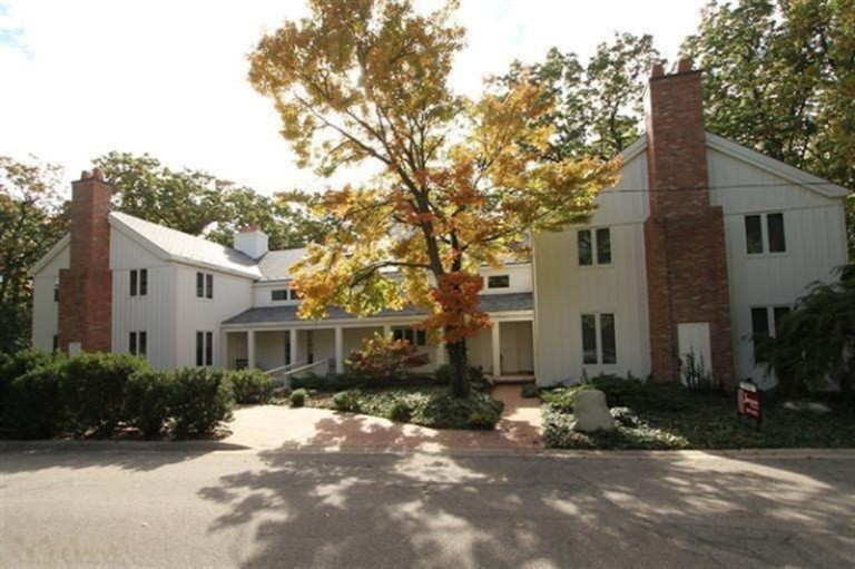 1130 Short Road Kalamazoo, MI 49008 - Photo 1 of 24 Primary Photo