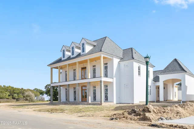 $1,800,000 | 302 Castle Vine, Lafayette, LA 70508