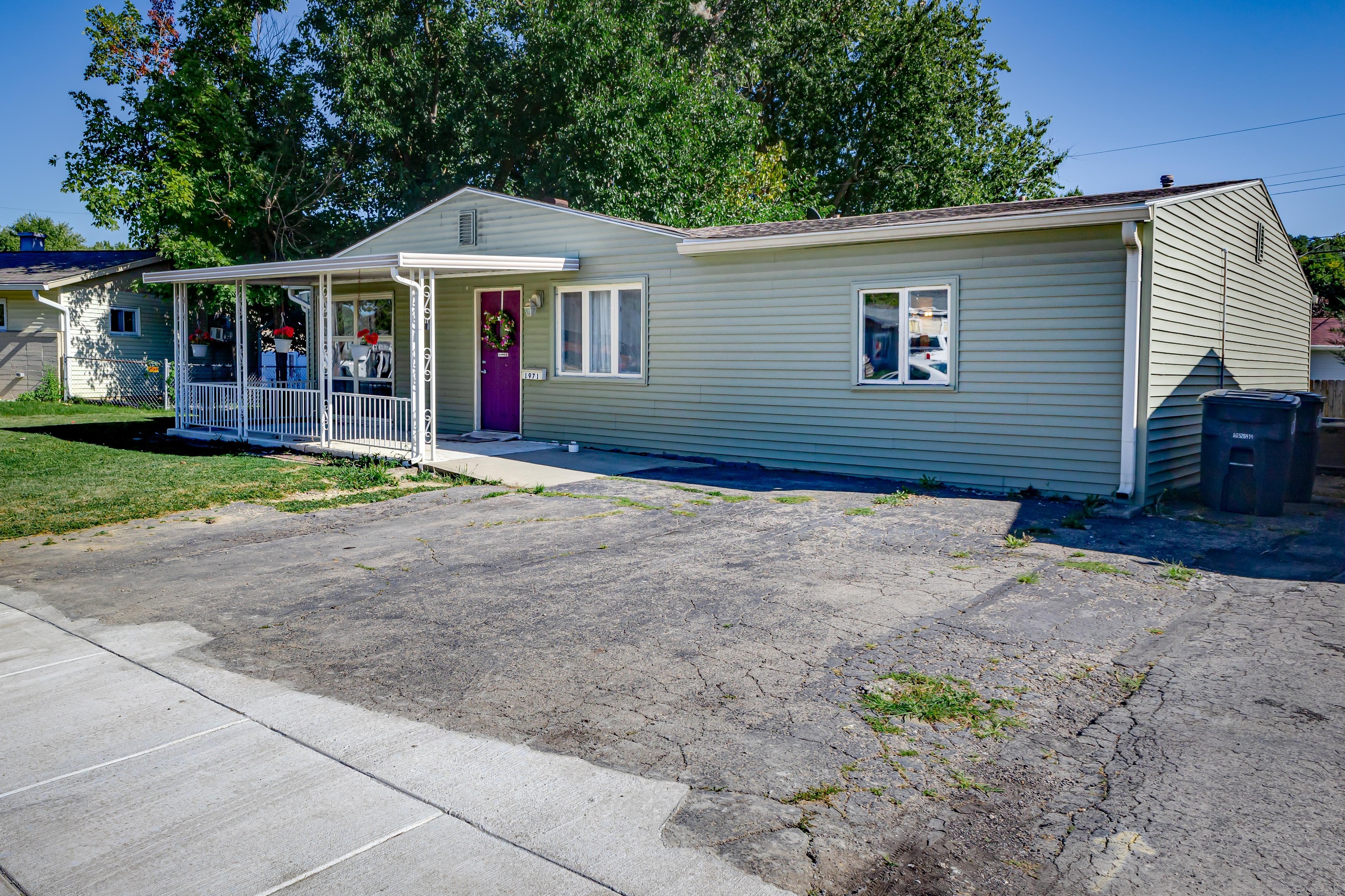 1971 Britton Drive Beech Grove, IN 46107 - Photo 2 of 20