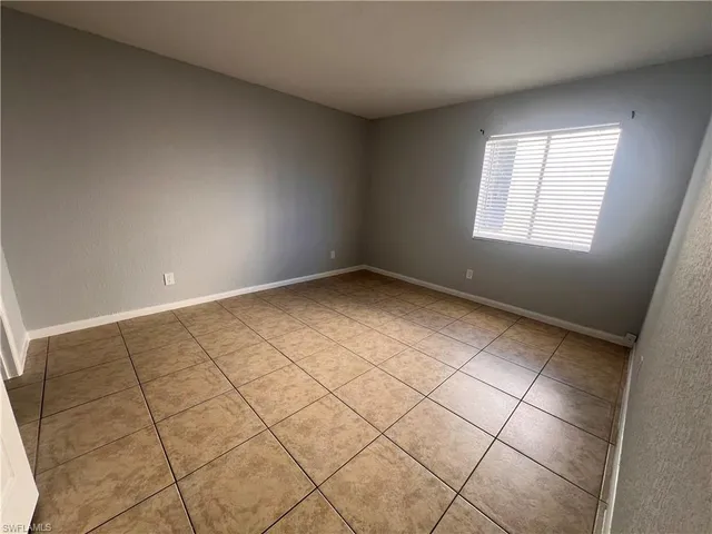 $1,450 | 4601 Bayshore Drive, Unit A1, Naples, FL 34112