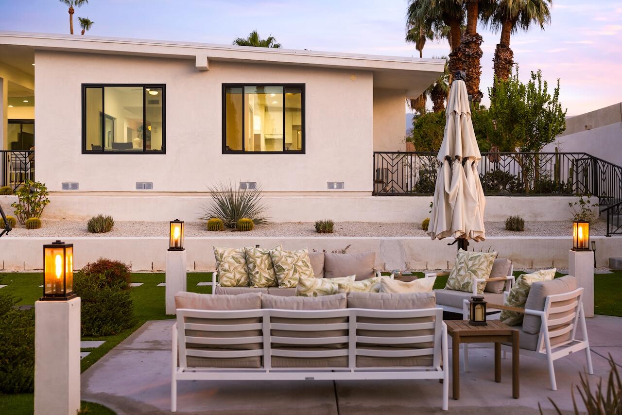 72870 Bel Air Road, Unit 4 Palm Desert, CA 92260 - Photo 26 of 35 a view of entryway and hall