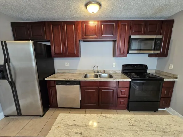 $1,400 | 2704-06 Dawson Street, Kenner, LA 70062