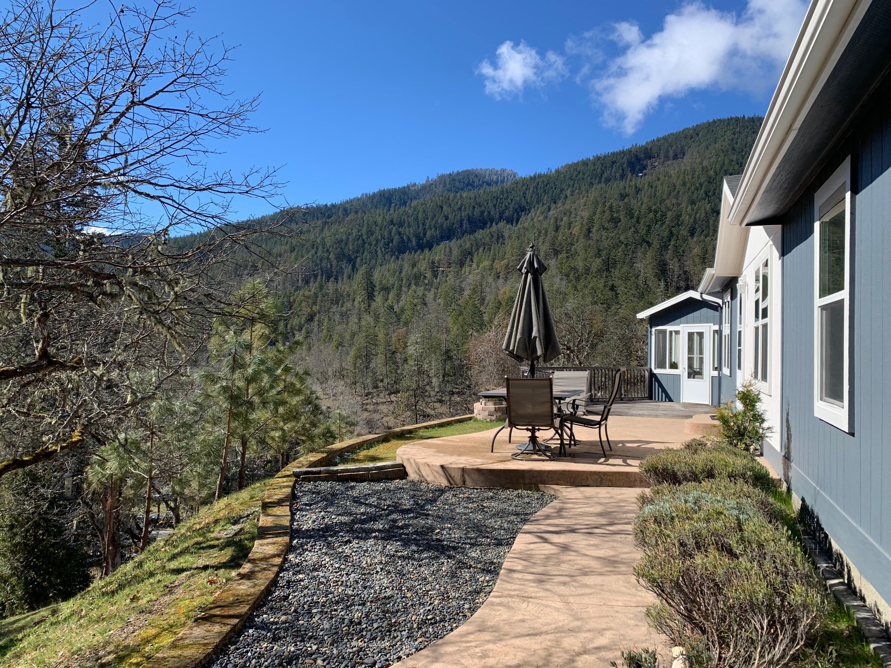 13975 Upper Applegate Road Jacksonville, OR 97530 - Photo 5 of 53 IMG_0311