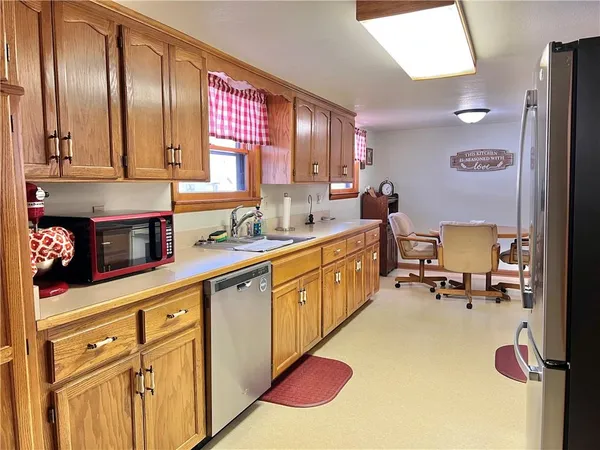 $240,000 | 403 8th Street, Rushville, MO 64484