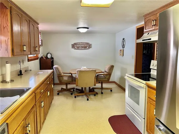 $240,000 | 403 8th Street, Rushville, MO 64484