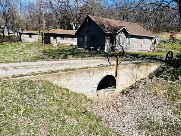 $240,000 | 403 8th Street, Rushville, MO 64484