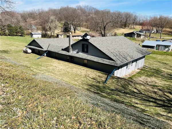 $240,000 | 403 8th Street, Rushville, MO 64484