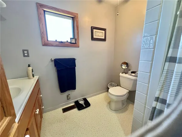 $240,000 | 403 8th Street, Rushville, MO 64484