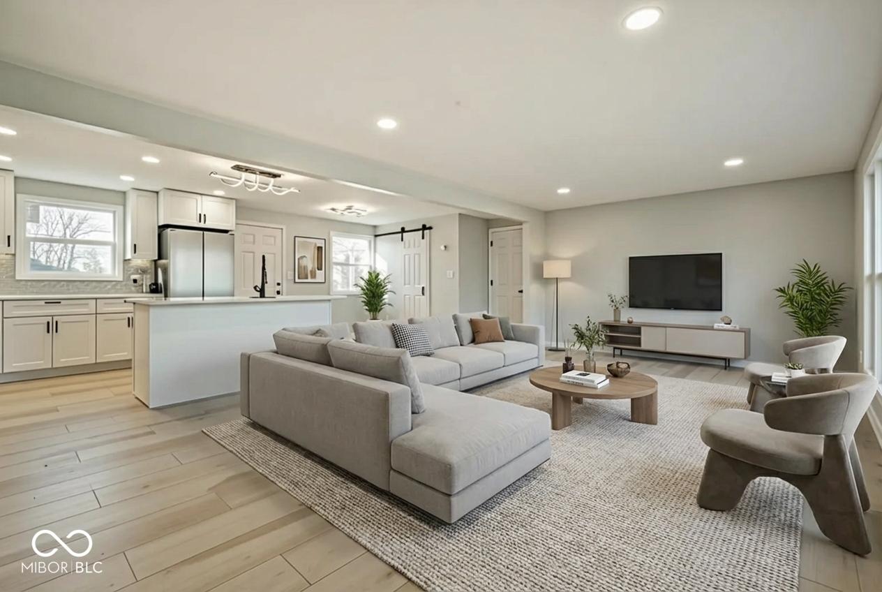 441 Ash Drive Carmel, IN 46032 - Photo 3 of 35