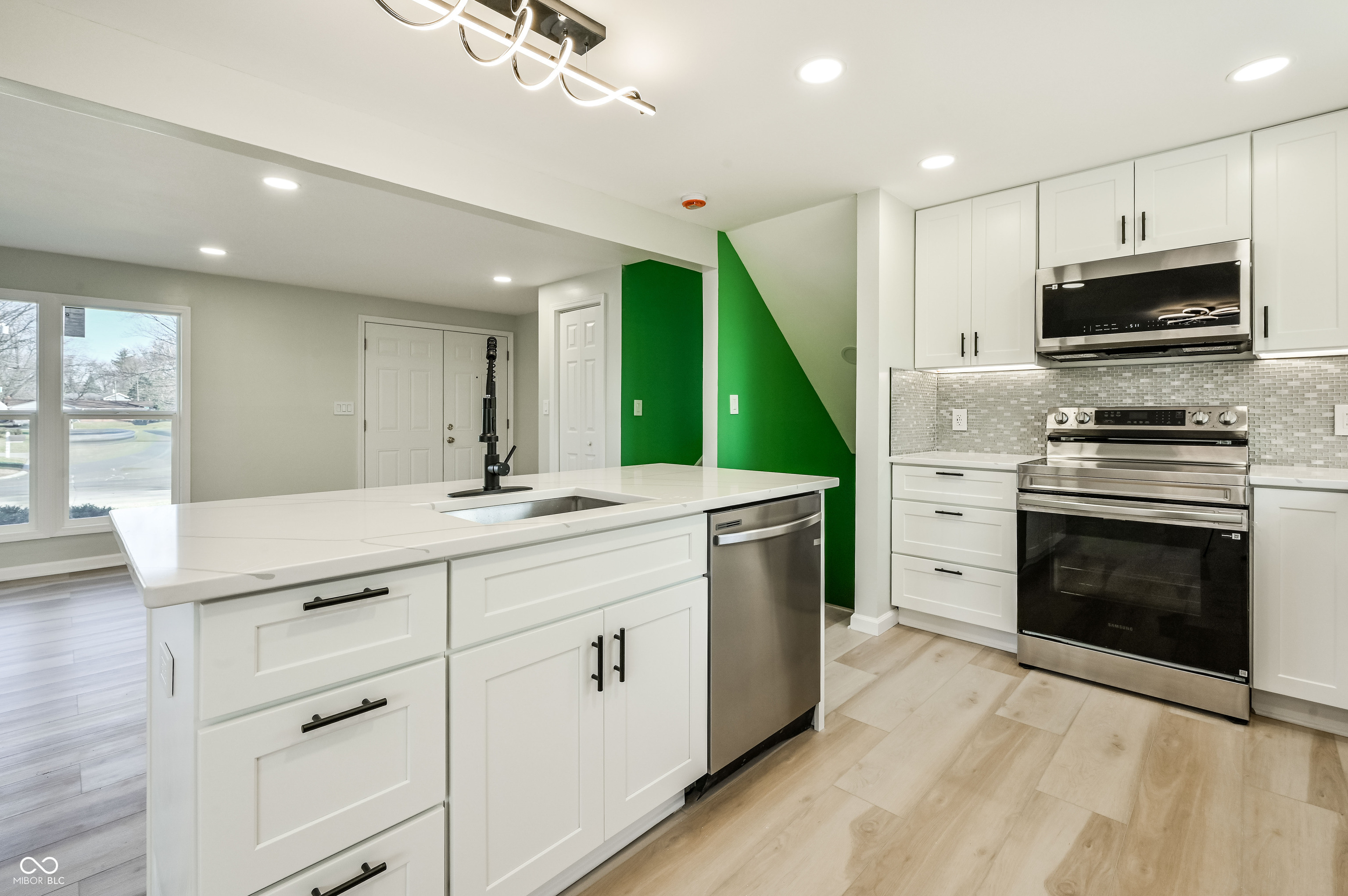 441 Ash Drive Carmel, IN 46032 - Photo 7 of 35