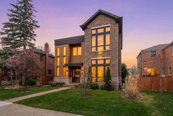 $1,299,000 | 230 North Delphia Avenue, Park Ridge, IL 60068