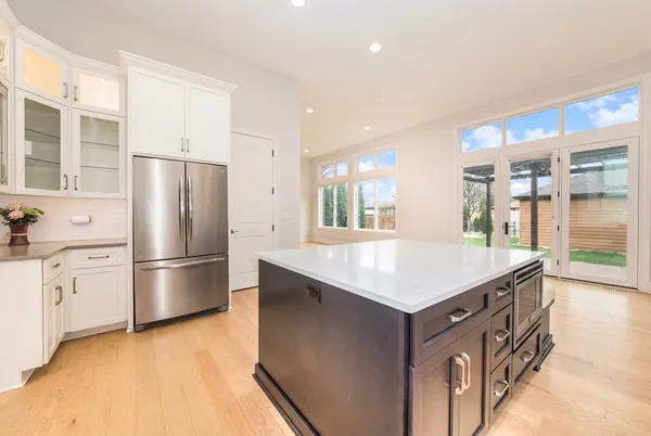 $1,299,000 | 230 North Delphia Avenue, Park Ridge, IL 60068