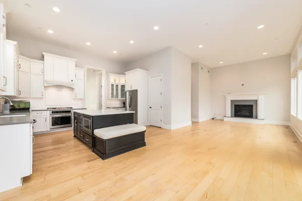 $1,299,000 | 230 North Delphia Avenue, Park Ridge, IL 60068
