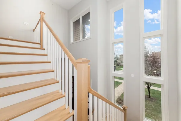 $1,299,000 | 230 North Delphia Avenue, Park Ridge, IL 60068