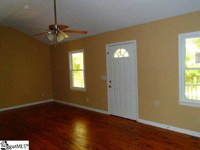 507 Syracuse Road Easley, SC 29642 - Photo 3 of 14