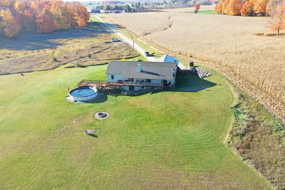 1351 Maple Grove Road West Branch, MI 48661 - Photo 6 of 59 1881078-5.JPG