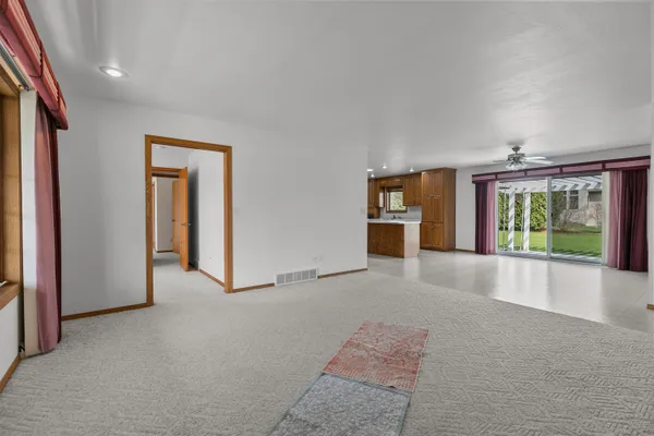 $378,800 | 2412 Lupine Court, Menasha, WI 54952