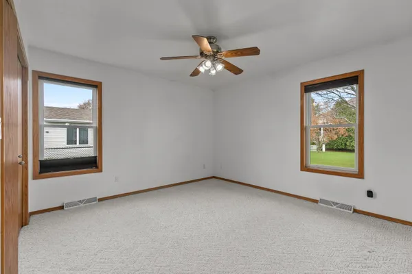 $378,800 | 2412 Lupine Court, Menasha, WI 54952