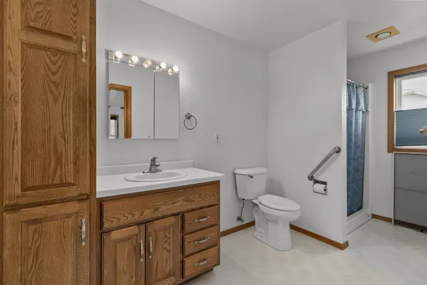 $378,800 | 2412 Lupine Court, Menasha, WI 54952