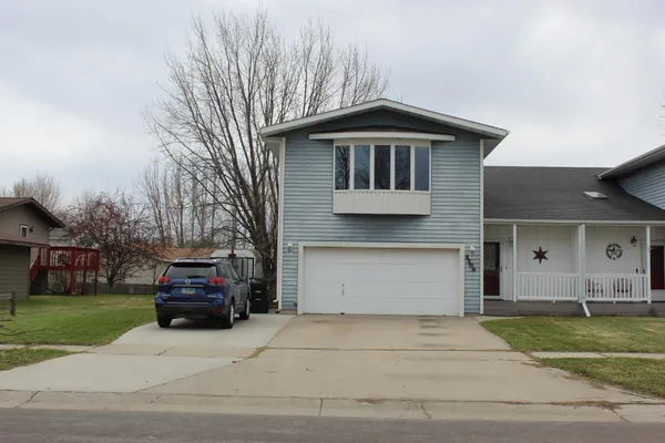 $259,900 | 2108 28th Avenue South, Fargo, ND 58103