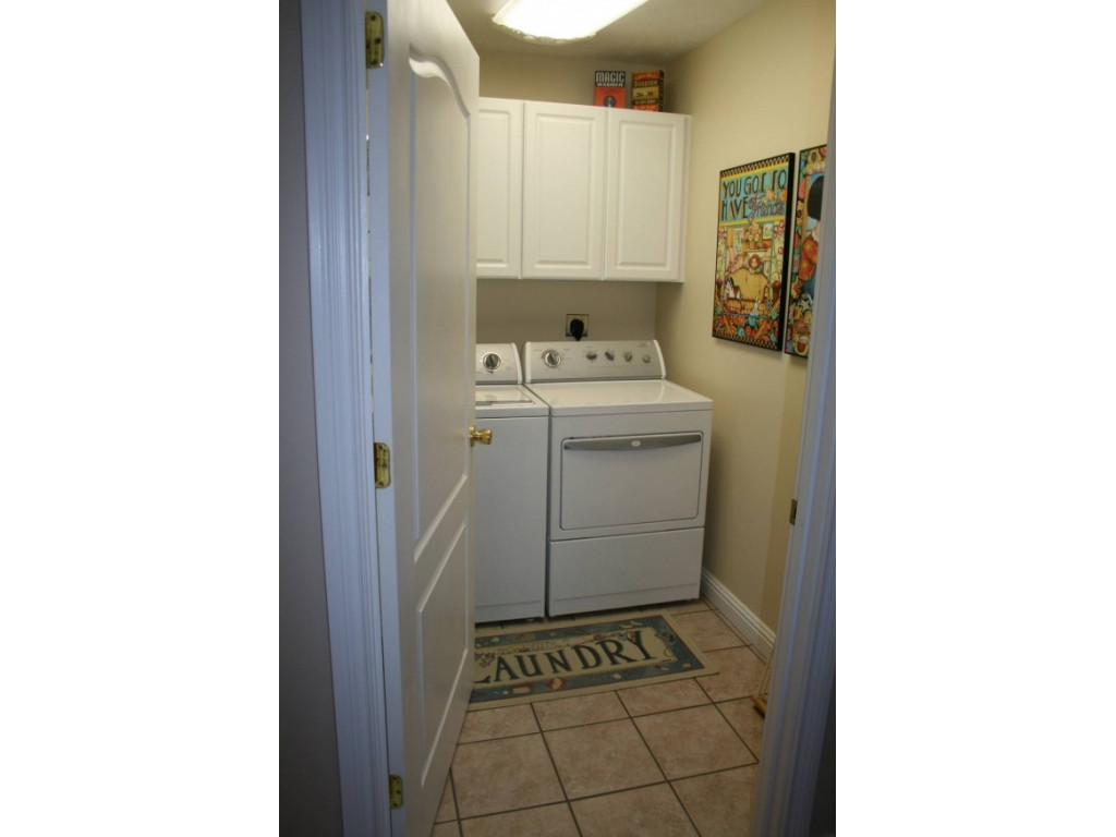 425 Birds Bridge Road Greeneville, TN 37743 - Photo 11 of 21 Main level laundry