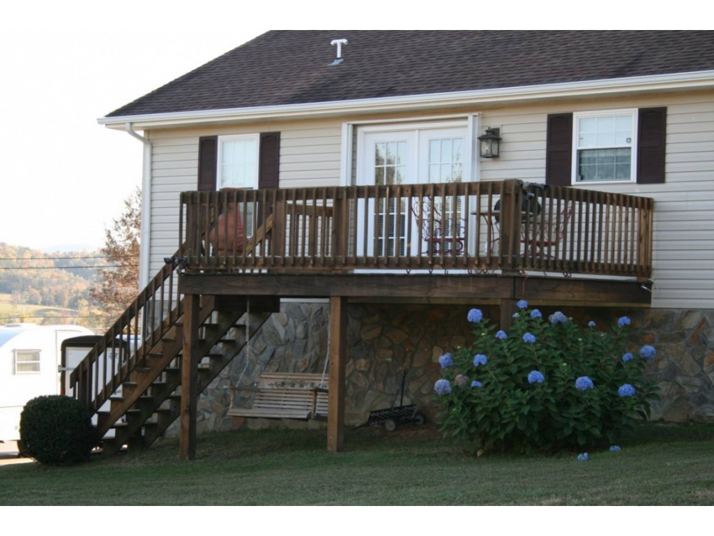 425 Birds Bridge Road Greeneville, TN 37743 - Photo 15 of 21 Photo 15