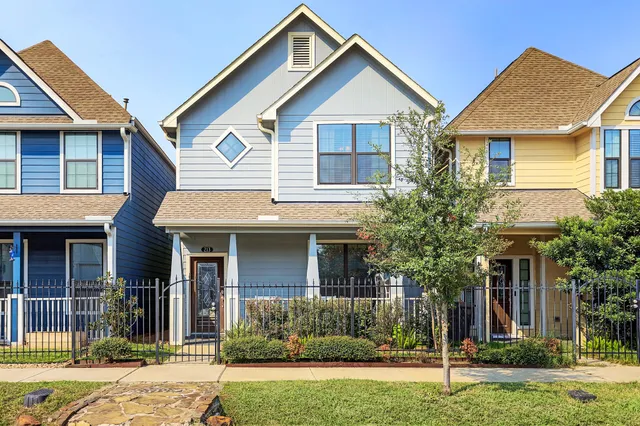 $3,500 | 213 West 26th Street, Houston, TX 77008