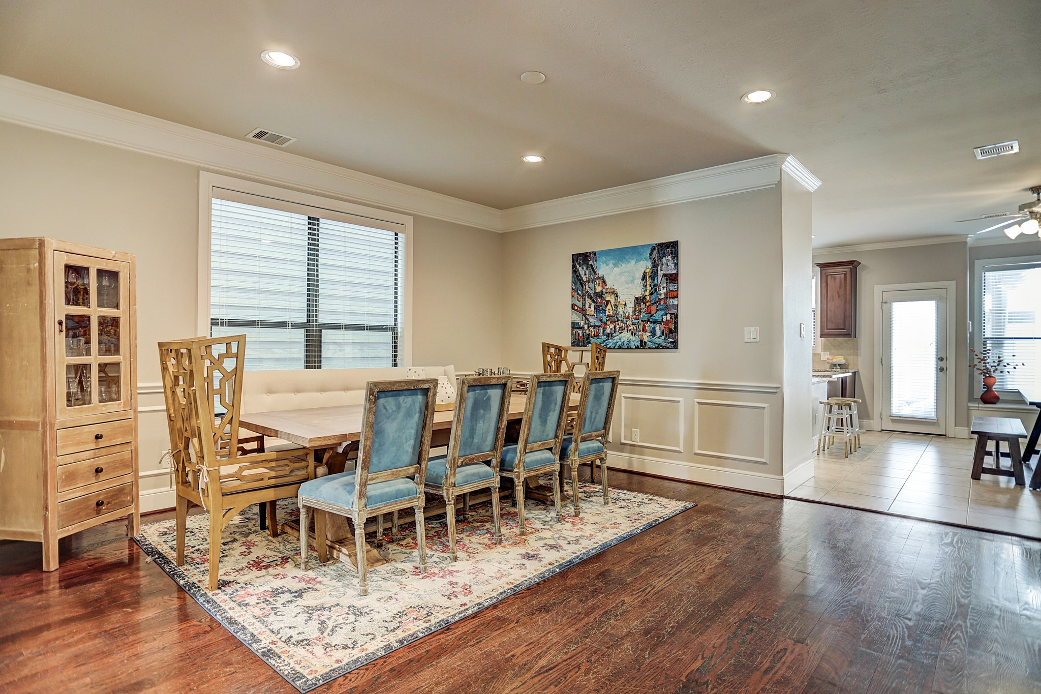213 West 26th Street Houston, TX 77008 - Photo 9 of 33 a view of a dining room with furniture and wooden floor