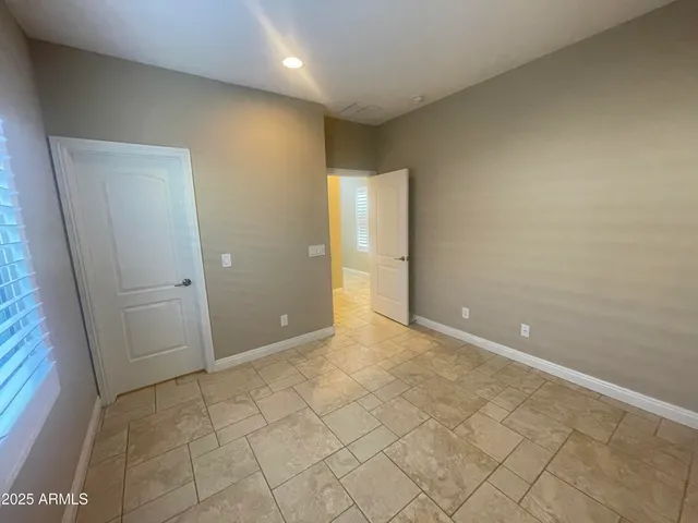 a view of a bunch of trees and bushes