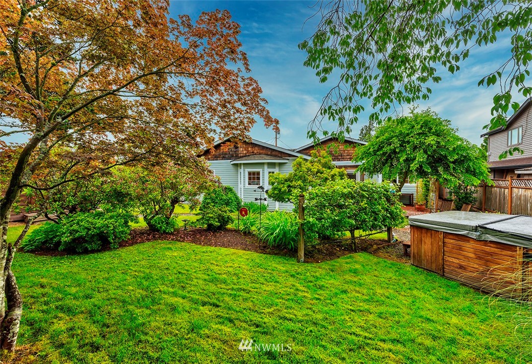 1036 Daley Street Edmonds, WA 98020 - Photo 20 of 21 Gallery Image 20