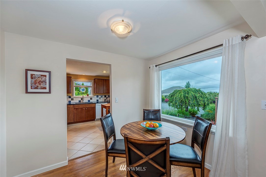 1036 Daley Street Edmonds, WA 98020 - Photo 10 of 21 Gallery Image 10