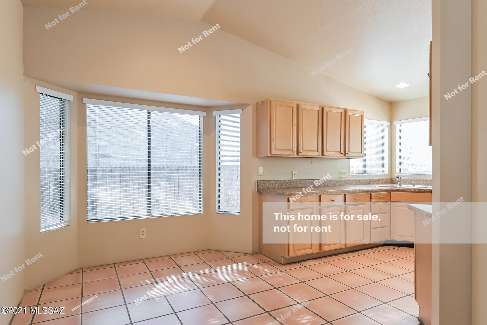 2757 West Firebrook Road Tucson, AZ 85741 - Photo 10 of 25 a view of an empty room and window