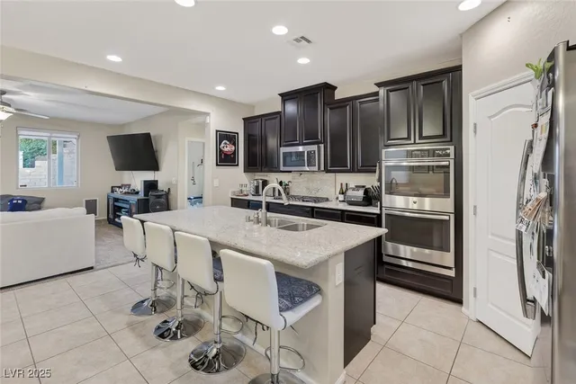 $550,000 | 10615 College Hill Avenue, Las Vegas, NV 89166