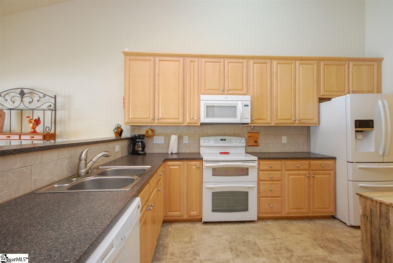 39 Farmbrook Way Simpsonville, SC 29681 - Photo 13 of 34 Gallery Image 13
