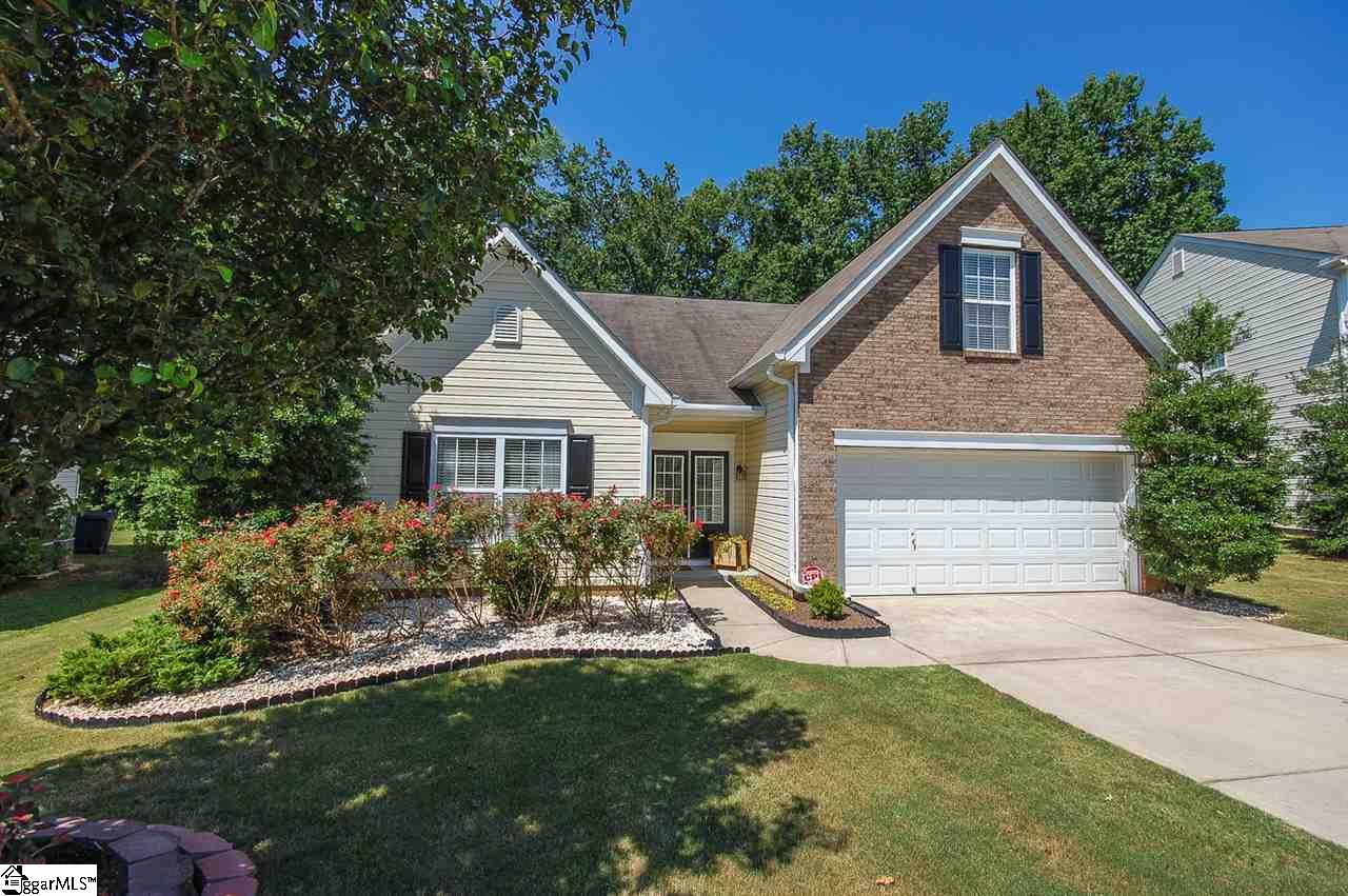 39 Farmbrook Way Simpsonville, SC 29681 - Photo 3 of 34 Gallery Image 3