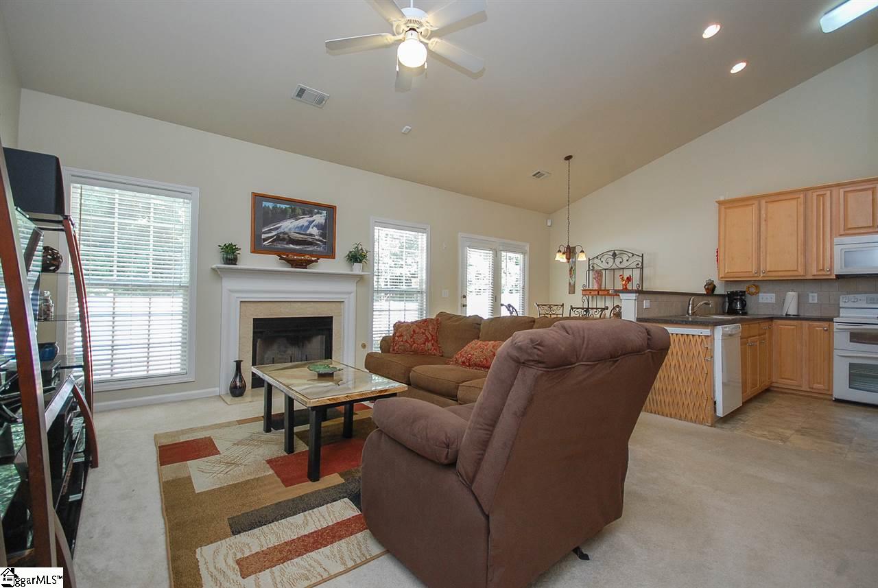 39 Farmbrook Way Simpsonville, SC 29681 - Photo 7 of 34 Gallery Image 7