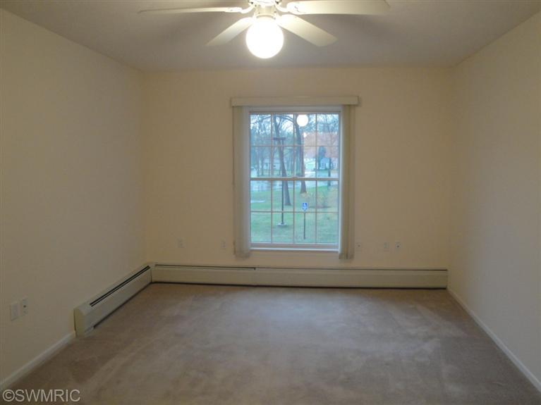 201 Dewitt Lane, Unit 202 Spring Lake, MI 49456 - Photo 5 of 12 Additional Photo