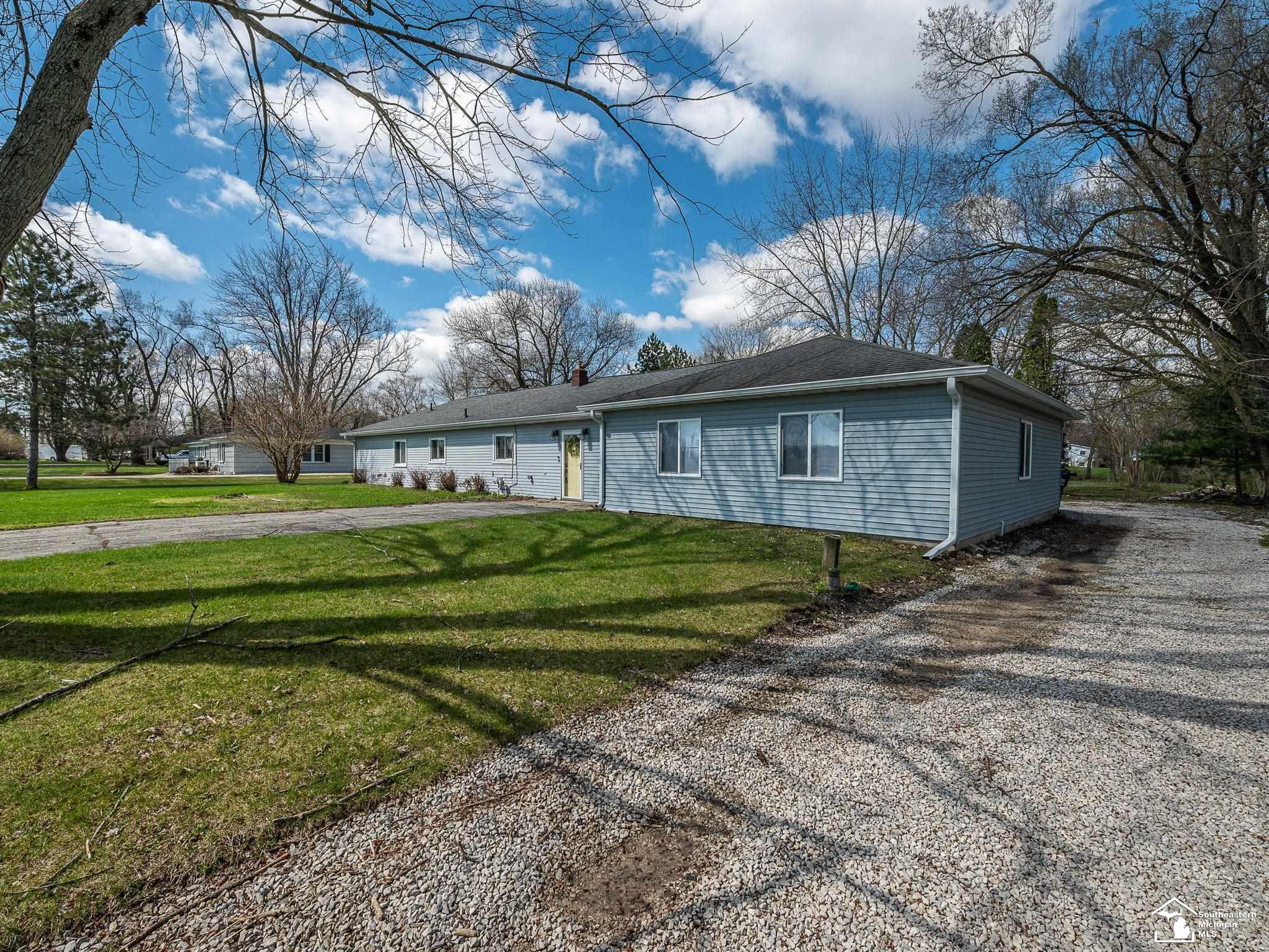 2525 Reinhardt Road Monroe, MI 48162 - Photo 2 of 43